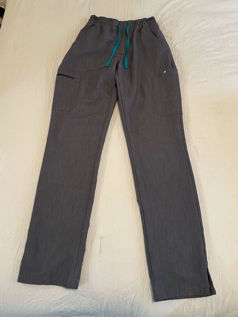 Figs Women's scrub pants size XS/T in graphite